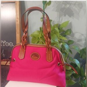 DOONEY & BOURKE bag
A little bit corners wear